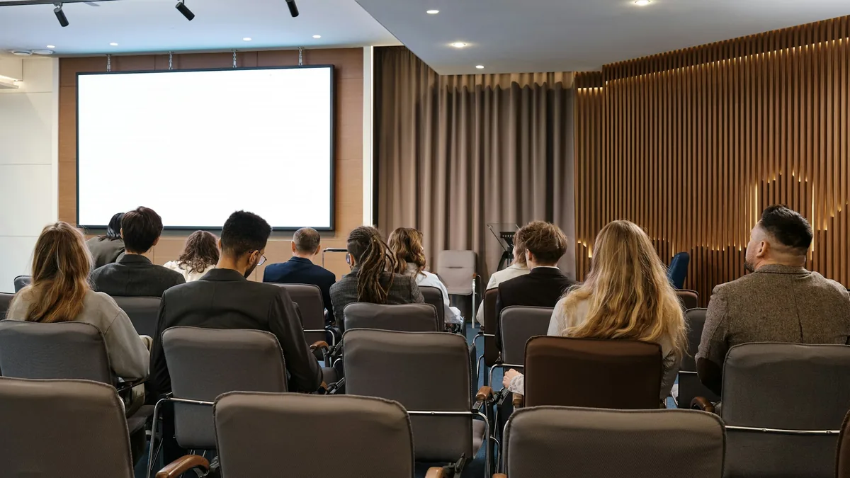 Workshop room for AI infrastructure training, team enablement and secure technology adoption.